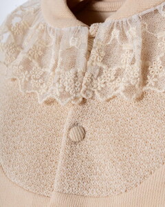  4447MN Kız Bebek Dantelli Pelerinli 3'lü Takım